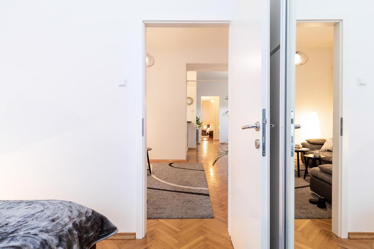 Modern Spacious 3Bdr Apartment In Heart Of Загреб Екстериор снимка