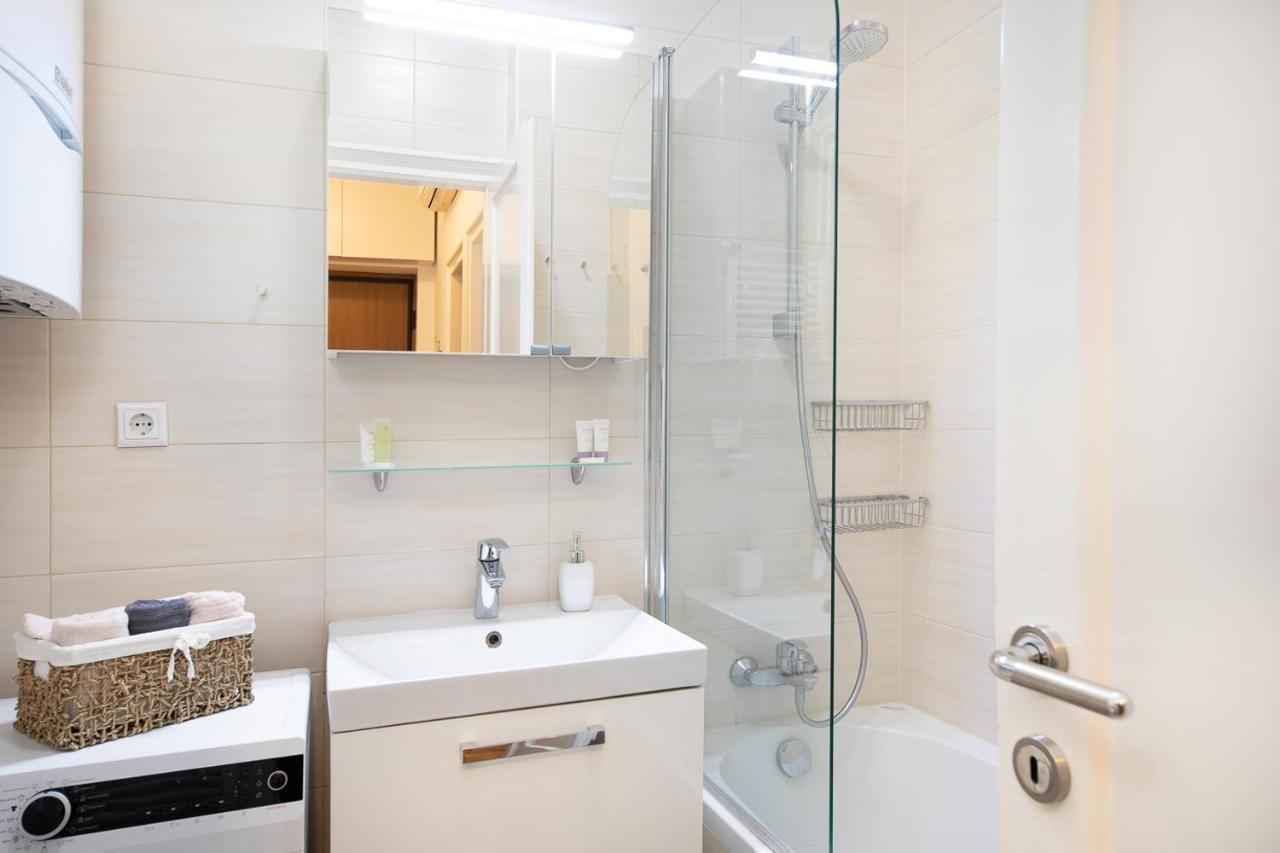 Modern Spacious 3Bdr Apartment In Heart Of Загреб Екстериор снимка